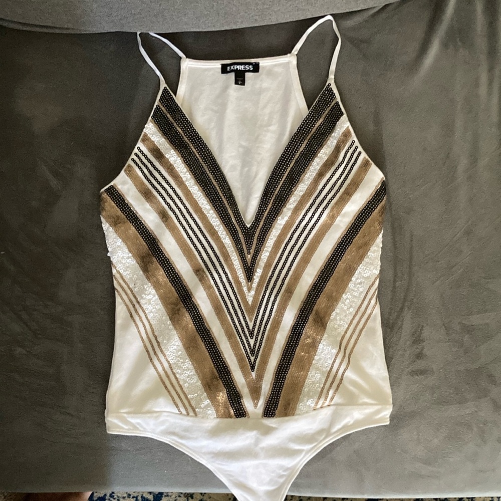 🚨LAST CALL🚨 Express Sequin Bodysuit, S